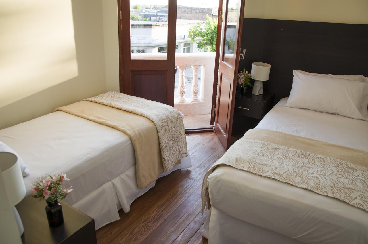 Dolores Hotel - Uruguay エクステリア 写真
